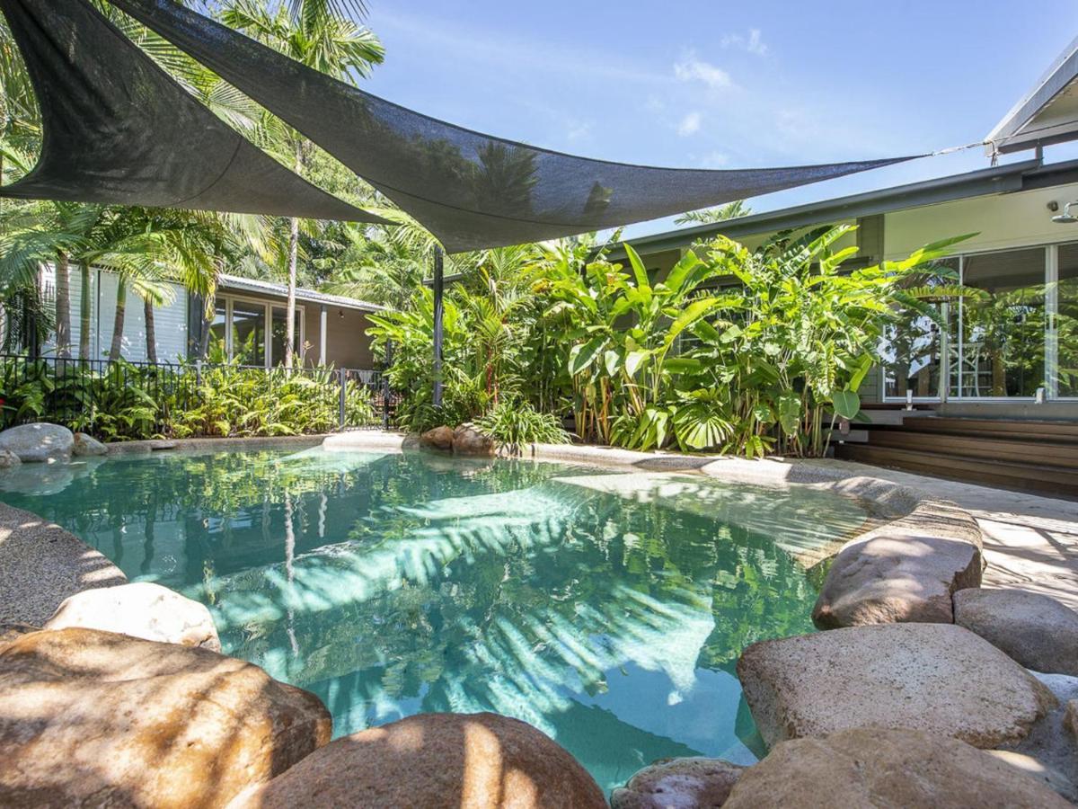 Villa Whispering Palms à Nelly Bay Extérieur photo
